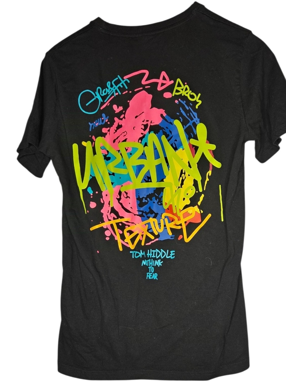 Tom Hiddle Urban Graffiti Graphic Tee with Neon Nothing To Fear Size XL
